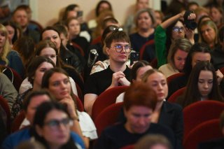 Александр Дрозденко встретился с рабочей молодежью Ленобласти