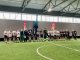 С клюшками на газоне: юные флорболисты поборилсь за кубок.