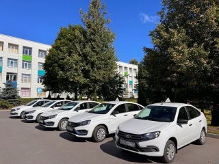 Всеволожскому техникуму переданы автомобили для переподготовки участников СВО