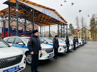 С гордостью носить погоны
