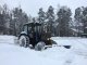 Снегоуборочная техника борется с заносами