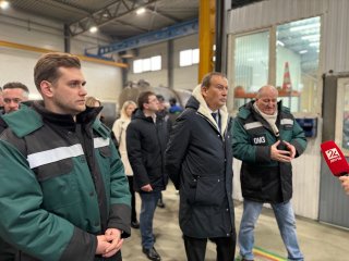 Губернатор осмотрел производственную площадку ООО «Охтинский механический завод» в Буграх