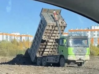 Во Всеволожском районе остановили незаконный сброс отходов