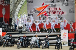 Всеволожск закружился в «Вальсе Победы»