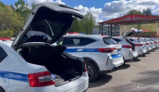 Во Всеволожске прошел смотр служебных машин районной Госавтоинспекции.