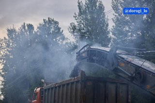 Во Всеволожском районе идет ремонт 7-километрового участка дороги Мельничный Ручей – Кирпичный Завод.
