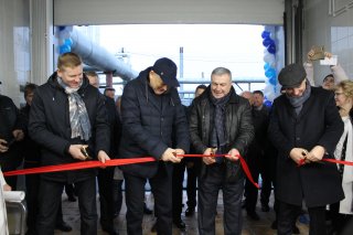 Губернатор Ленинградской области открыл молочный завод и тепличный комплекс во Всеволожском районе