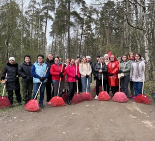Во Всеволожске прошел весенний субботник