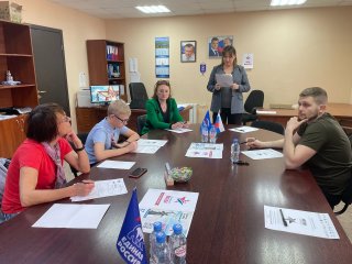 Всеволожцы пишут "Диктант Победы".