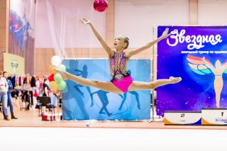 В поселке Токсово завершились Межрегиональные соревнования Всеволожского района по художественной гимнастике «Звездная радуга»