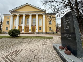 Кузьмоловский обновляется