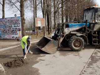 Уборка весеннего города.